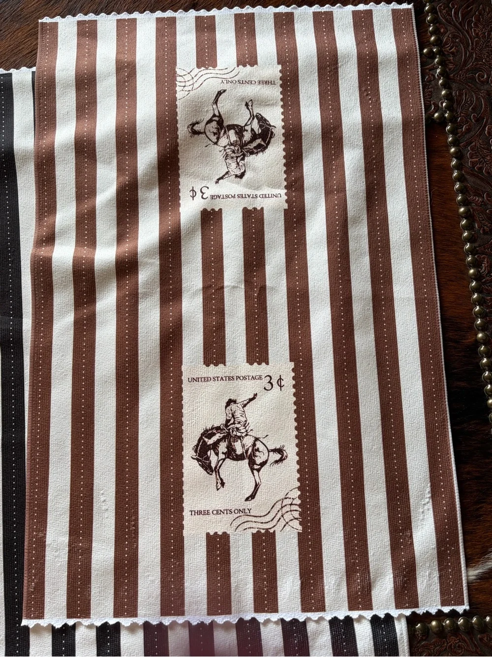 2 Western Cowboy Hand Towels Rodeo Bronc Kitchen Bath Rustic Vintage Stamp NEW